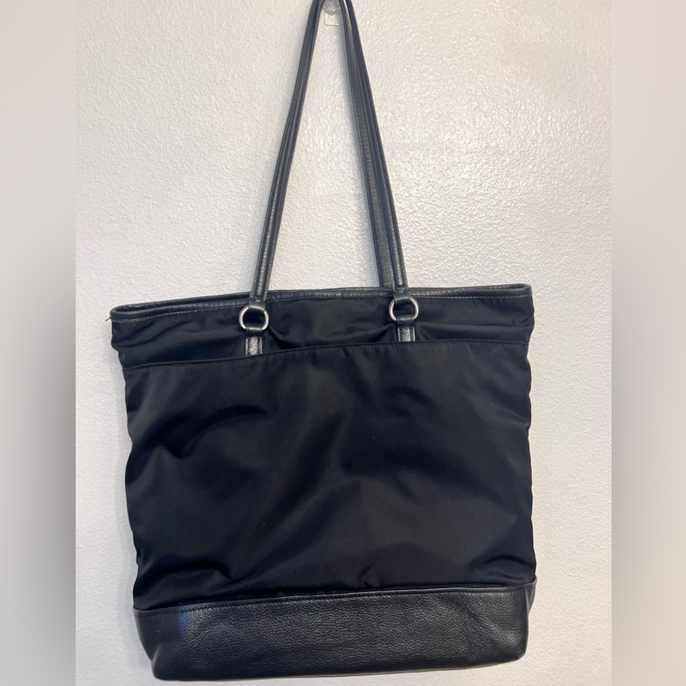 Coach 2017 Black Nylon/Leather Tote B1777-F57903 - Picture 5 of 14